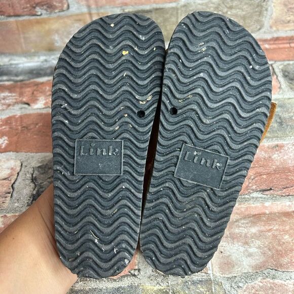 5 for $25🔥Link Tan Suede Slip On Sandals Girls Size 11 - Picture 5 of 6